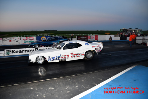 Dustin Bradford - 'American Dream' (near lane) 
vs Jordan Ballew - 'Ballew Thunder' (far lane)